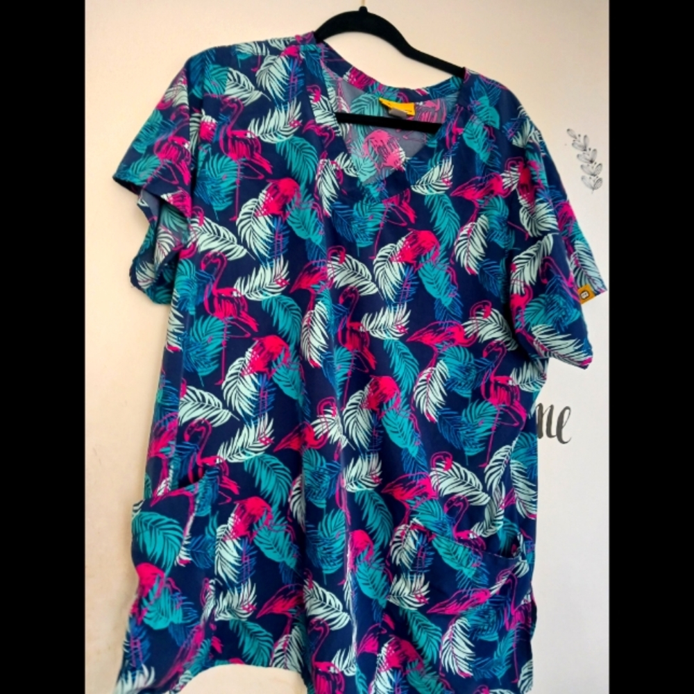 Scrub top
